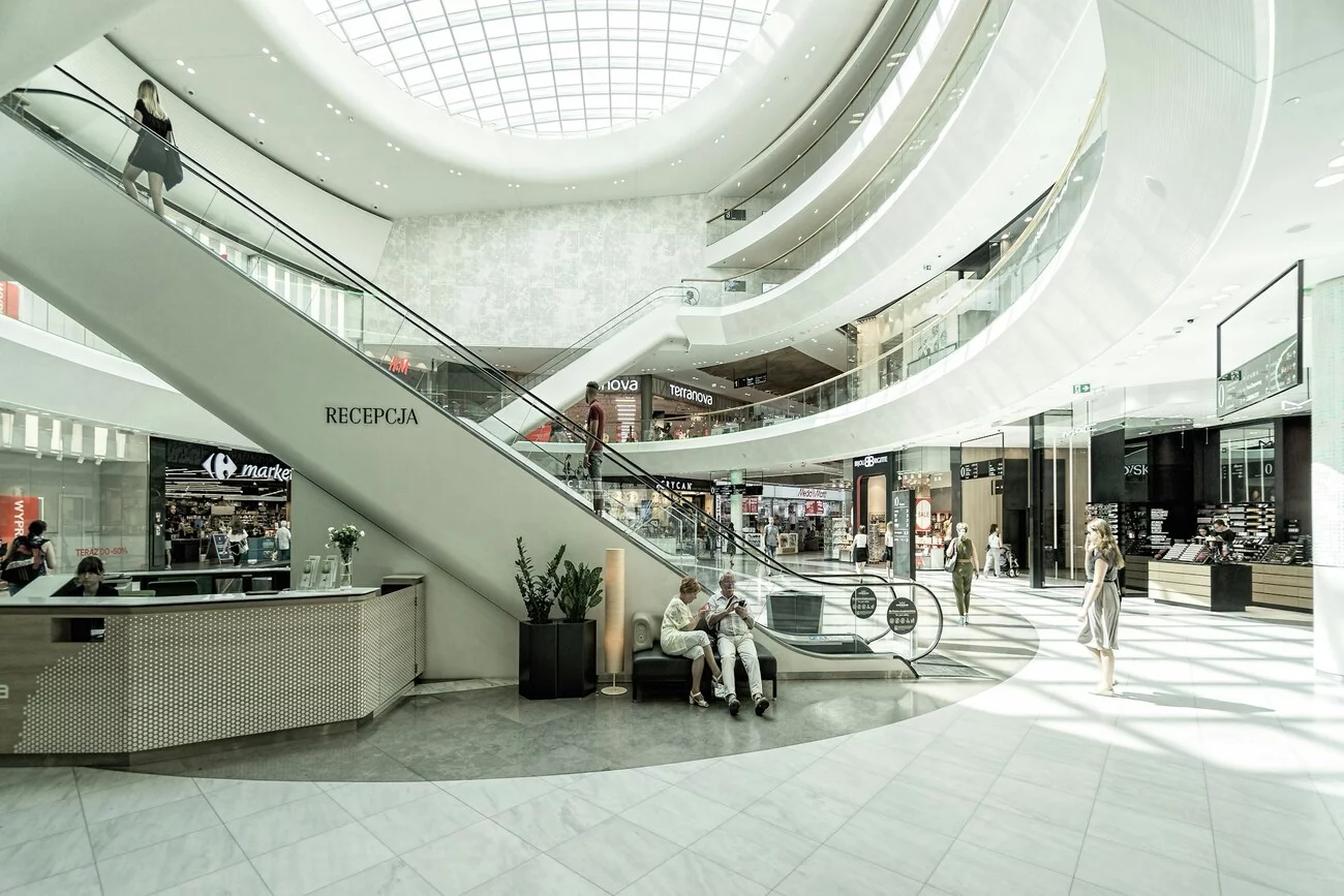 Rozwój branży e-commerce w 2025 będzie szczególnym wyzwaniem dla handlu stacjonarnego.