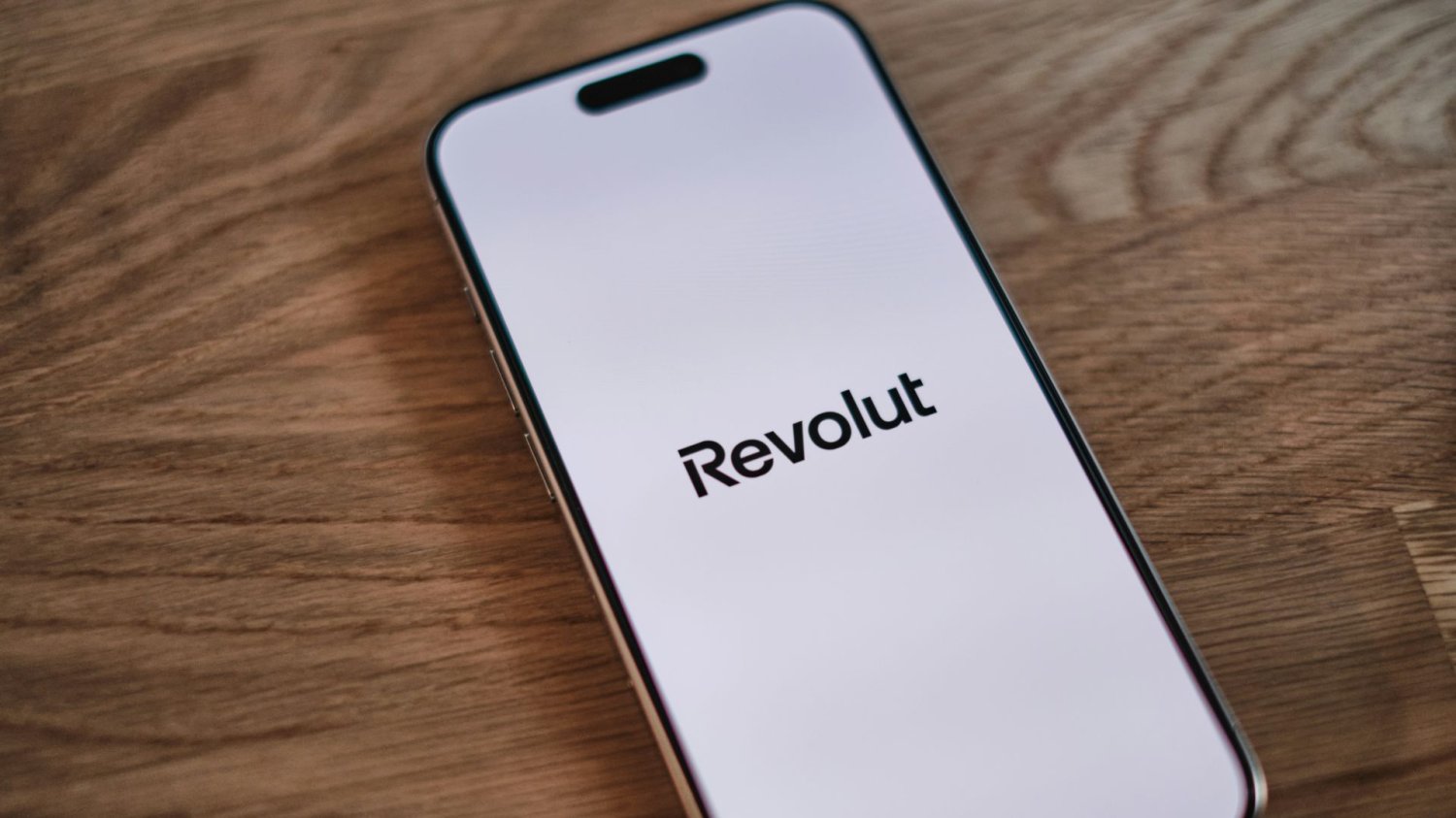 Revolut ma nową funkcję bezpieczeństwa. Ochroni pieniądze Polaków. Revolut.