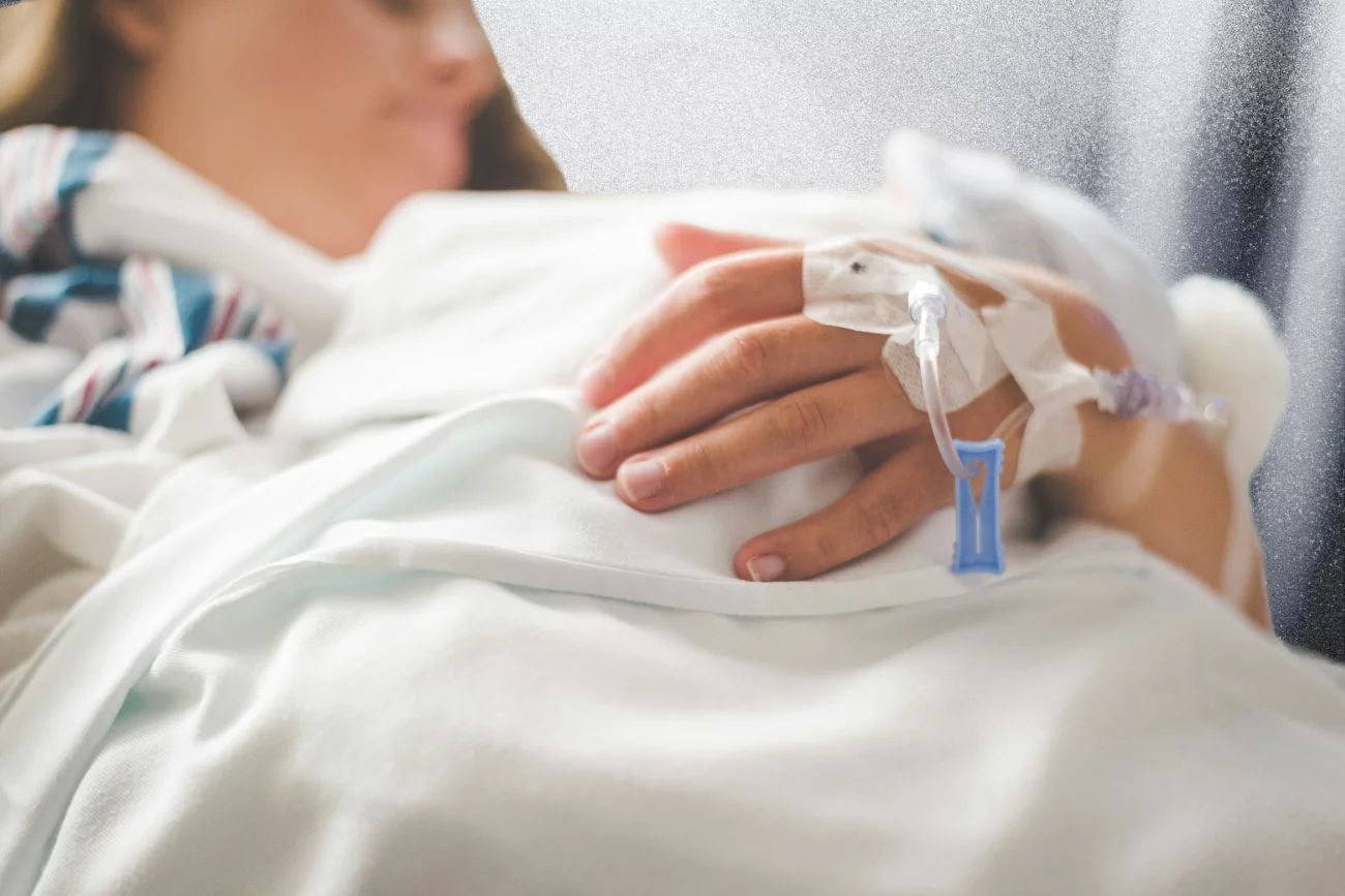 Polskie szpitale toną w długach. ZUS czeka na ponad miliard złotych