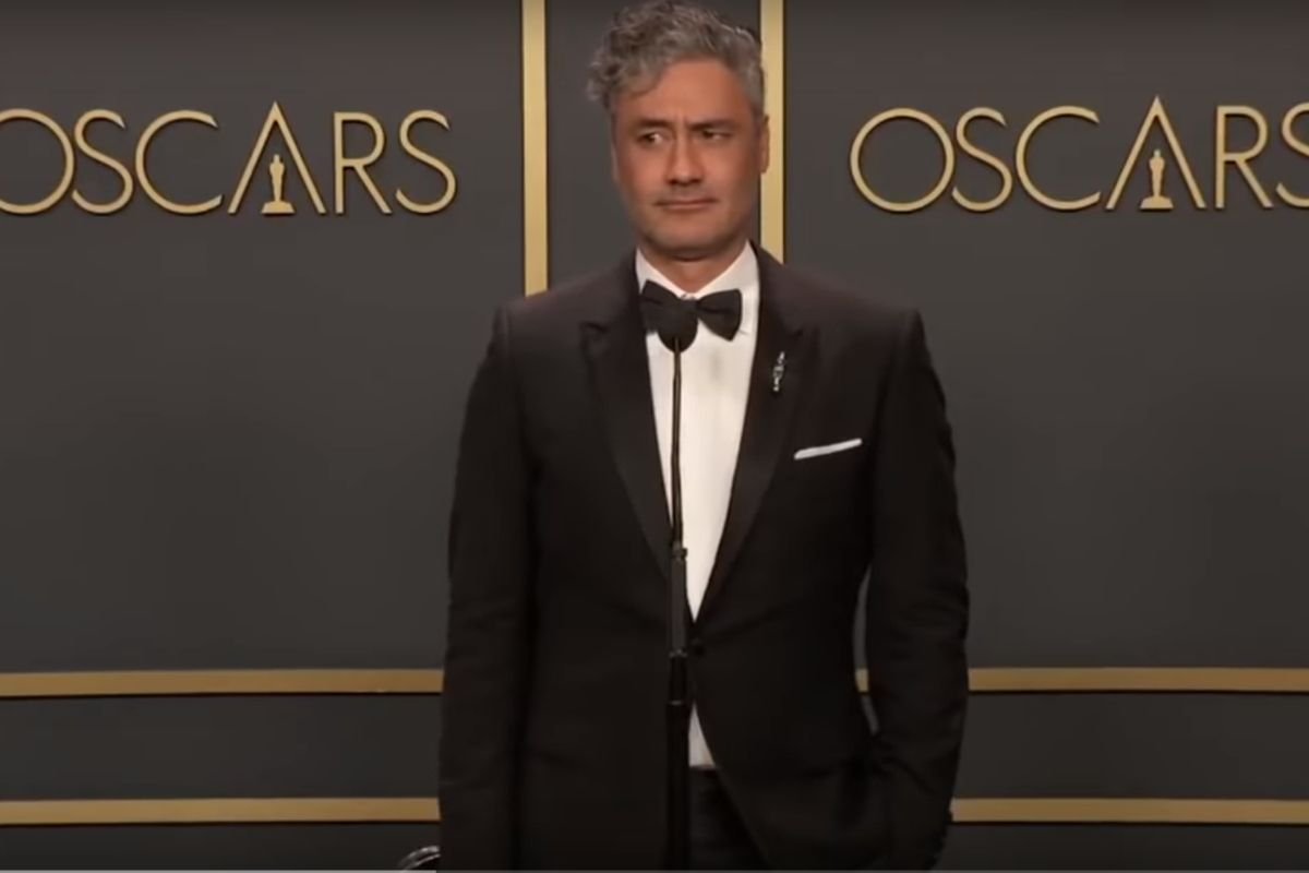Taika Waititi skrytykował podczas 92. gali Oscarów klawiatury Apple'a.