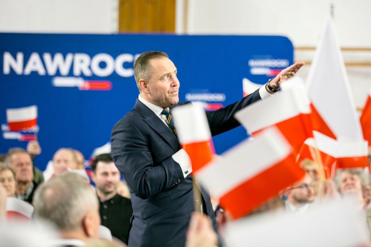 Na TikToku pojawiły się nagrania AI promujące Karola Nawrockiego. "Od lat walczy o prawdę"