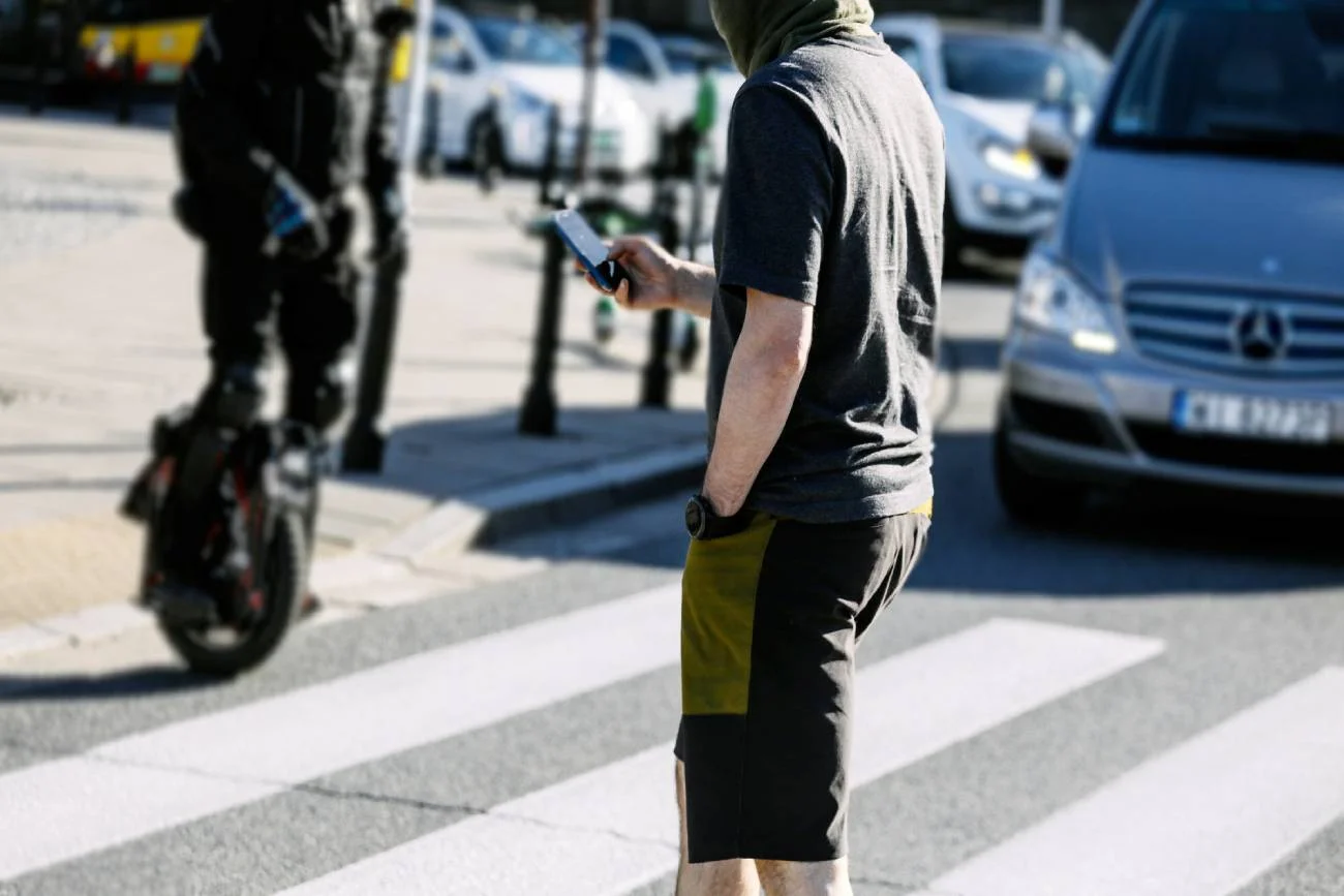 Aplikacja SafeCrosswalk jest tworzona z myślą o pieszych