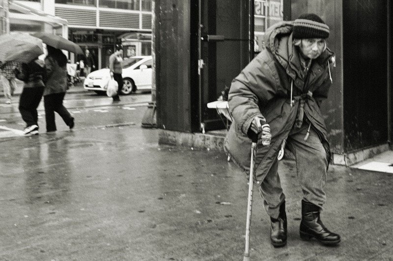 Polscy naukowcy opracowali technologię produkcji preparatu stosowanego w terapii osteoporozy.