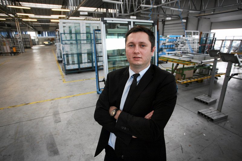 Mikołaj Placek, prezes Oknoplastu: Zatrudniamy wyłącznie na etat i płacimy o około 30 proc. więcej niż konkurencja.