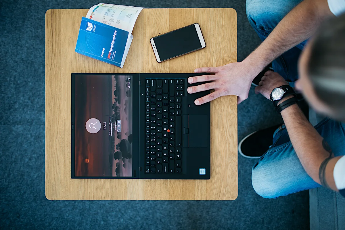Recenzja ultrabooka ThinkPad X1 Carbon szóstej generacji