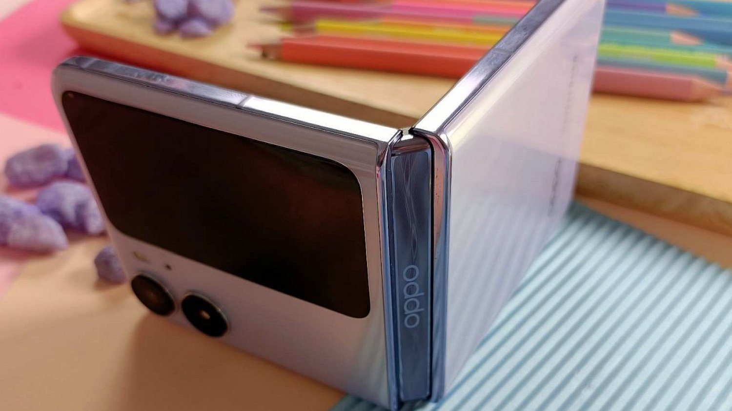 OPPO Find N2 Flip