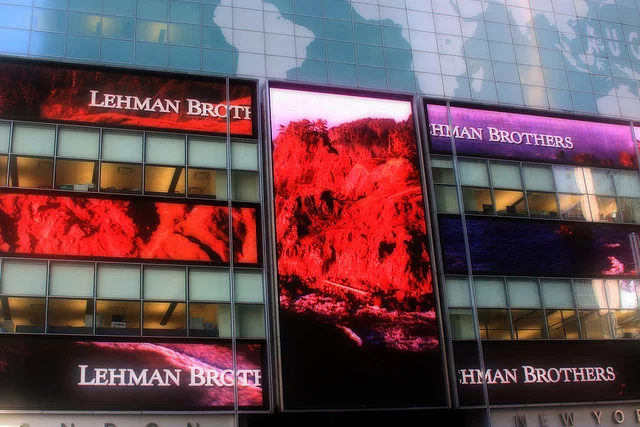 Agencje ratingowy jeszcze dzień przed upadkiem banku Lehman Brothers, który rozpoczął światowy krzysy, dawały mu najwyższe możliwe oceny
