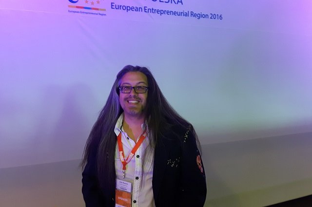 John Romero na branży zjadł zęby. Gry tworzy od ponad 30 lat.