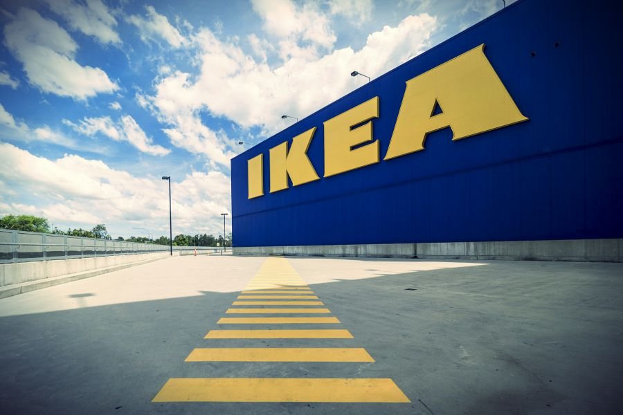 IKEA sprzeda 27 parków handlowych w Europie.