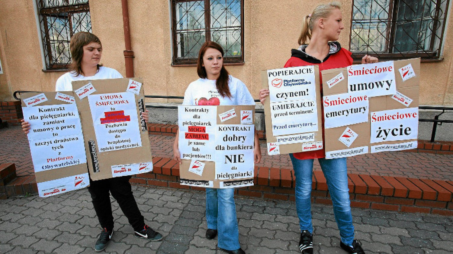 W Polsce 28 proc. osób pracuje na umowach tymczasowych. To najgorzej wśród krajów OECD czy w Kolumbii.