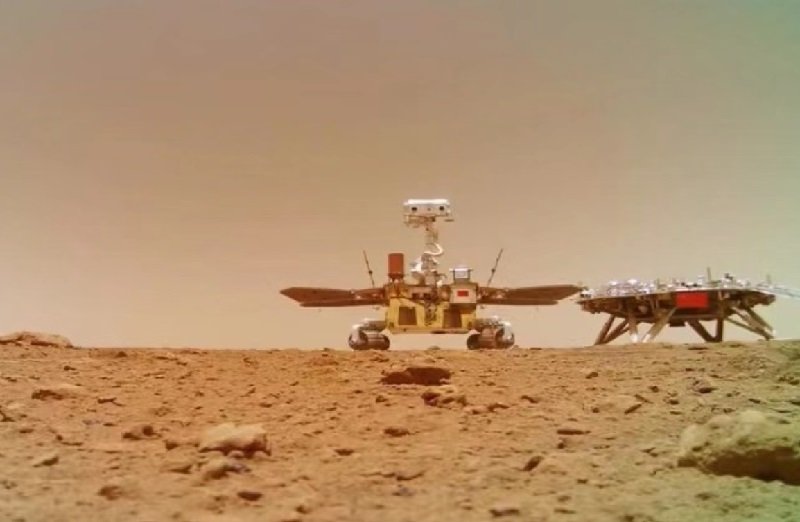 Sonda Tianwen-1 z łazikiem Zhurong.