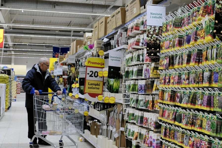 Epoka hipermarketów dobiega końca, przekonuje ekspert branży.