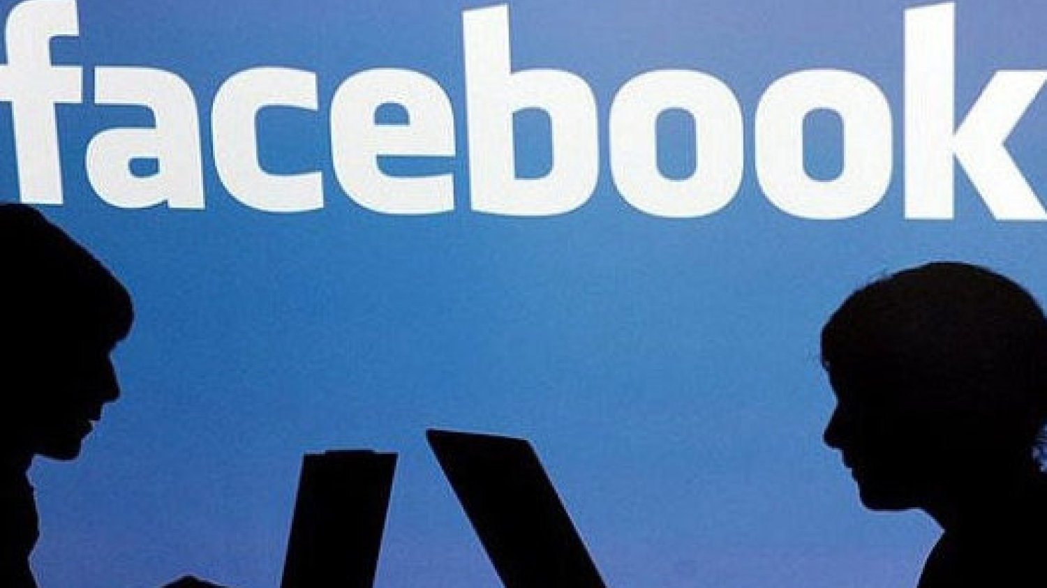 Facebook nie zostawia innym markom wiele miejsca w sieci.