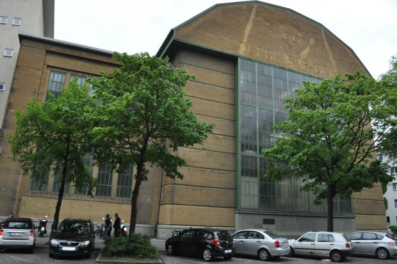 XIX-wieczny budynek fabryki Simensa w Berlinie.