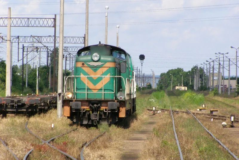 Marzysz o własnej kolei? PKP Cargo za pół darmo sprzedaje zabytkowy tabor. Do wzięcia 1376 wagonów oraz 256 lokomotyw.