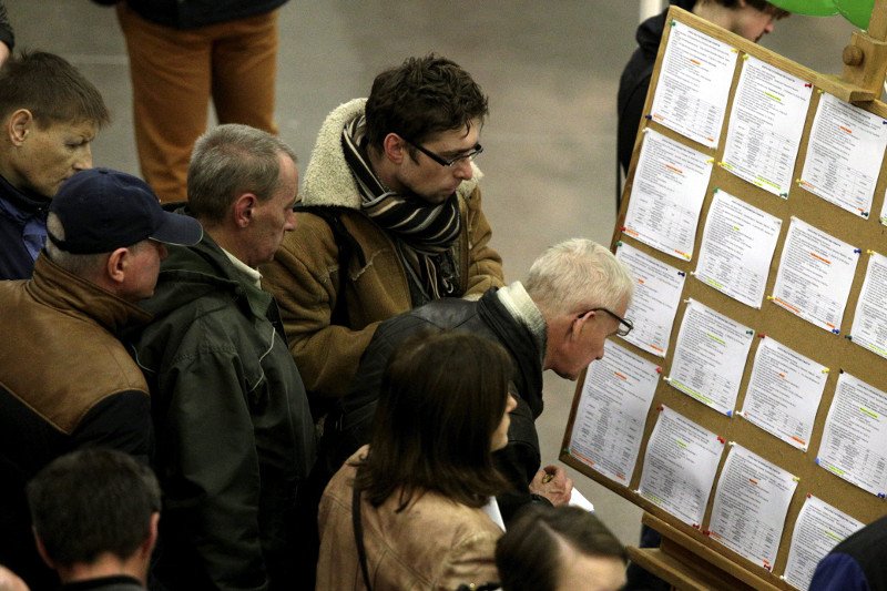 Firmy masowo potrzebują pracowników. W którym regionie najłatwiej będzie znaleźć pracę?