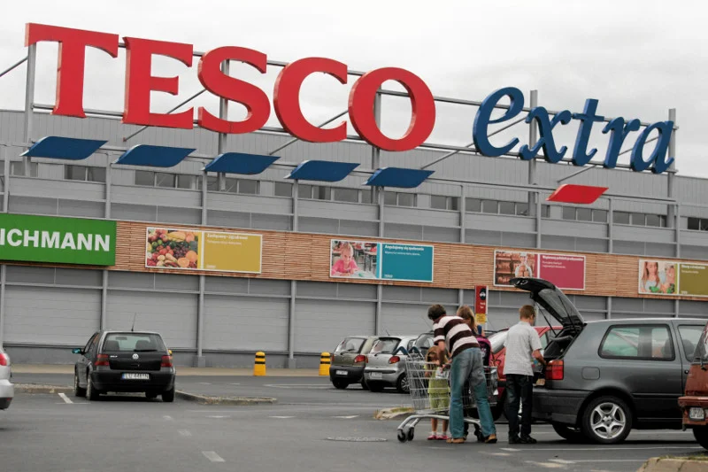Tesco wycofa się z Polski po niemal 20 latach? Spółka rozważa rezygnację z działalności w Europie Środkowo-Wschodniej.