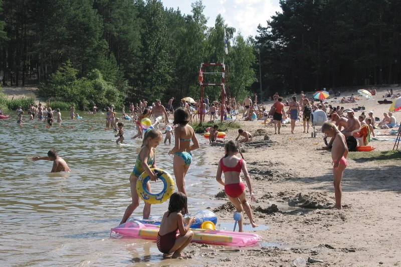 Plaża nad zalewem została poszerzona, a sam zalew powiększony.