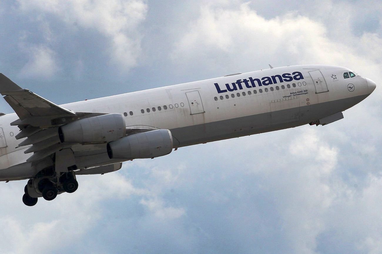 Jutro będą strajkować piloci Lufthansy. Uziemią maszyny pasażerskie i transportowe