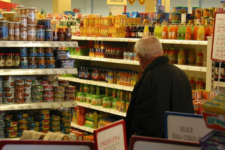 Ludzie tak naprawdę głosują swoimi portfelami i zakupy robią tam, gdzie im się to opłaca