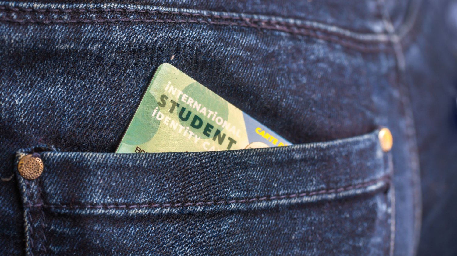 Studenci "na legitymacje" mogą wchodzić taniej. Tyle że część z nich na uczelni nie pojawiła się ani razu.