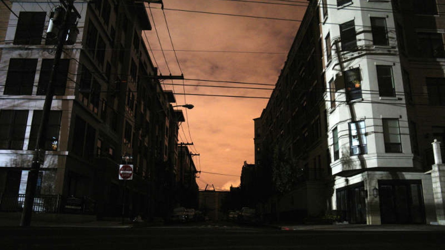 Będą przerwy w dostawie prądu z powodu upałów. Może to nas kosztować 1,3 mld zł, a Polsce dodatkowo grozi blackout