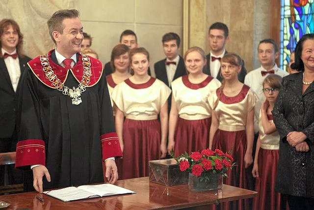Na ślubie u prezydenta Biedronia nie ma sztampy, jest wesoło, sympatycznie i taktownie