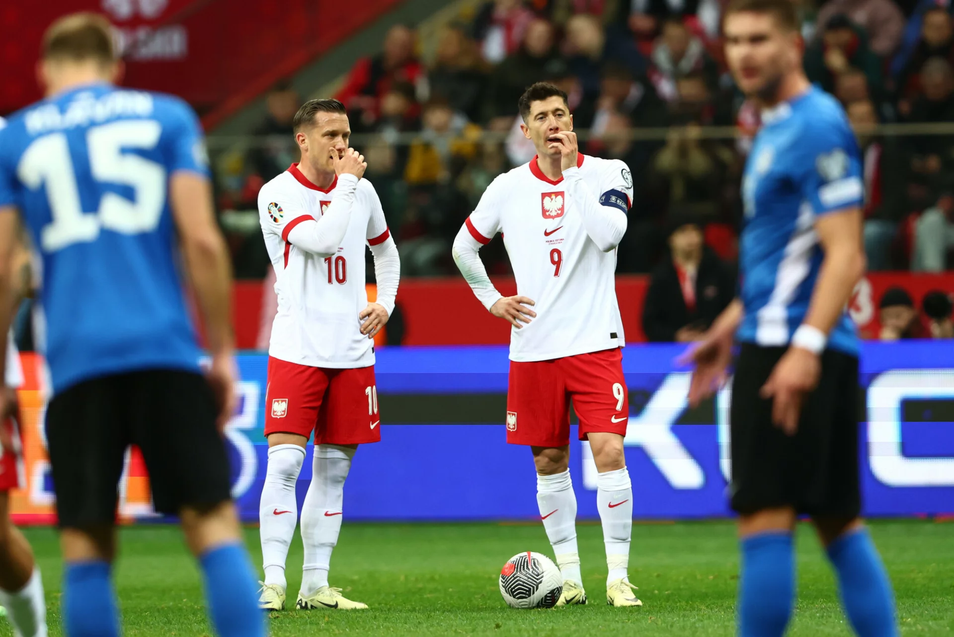 Premie dla piłkarzy za awans