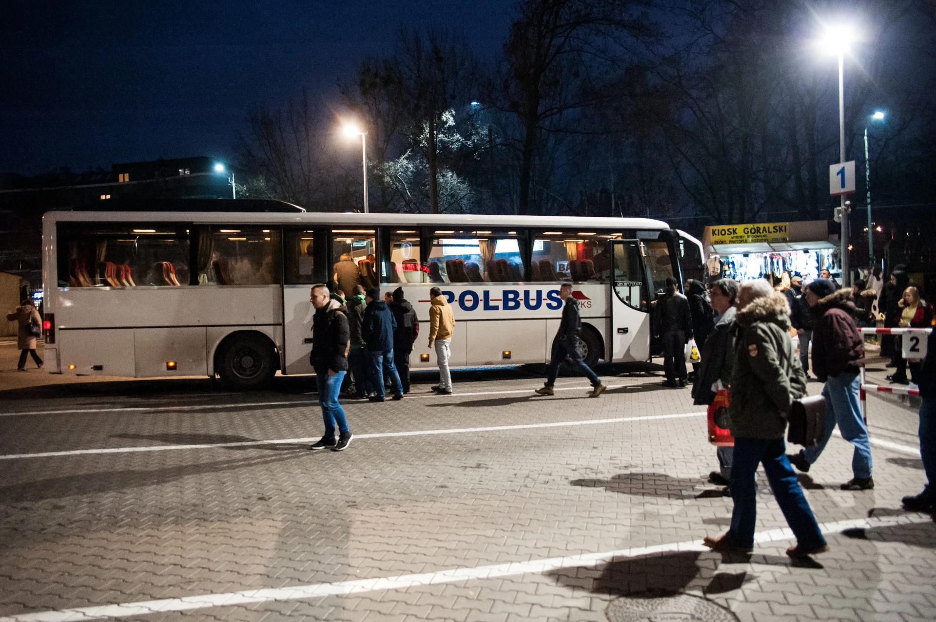 Coraz więcej firm decyduje się na bezpłatny dowóz pracowników. Imperial Tobacco Polska zwiększa ilość i zasięg bezpłatnych, pracowniczych linii autobusowych.