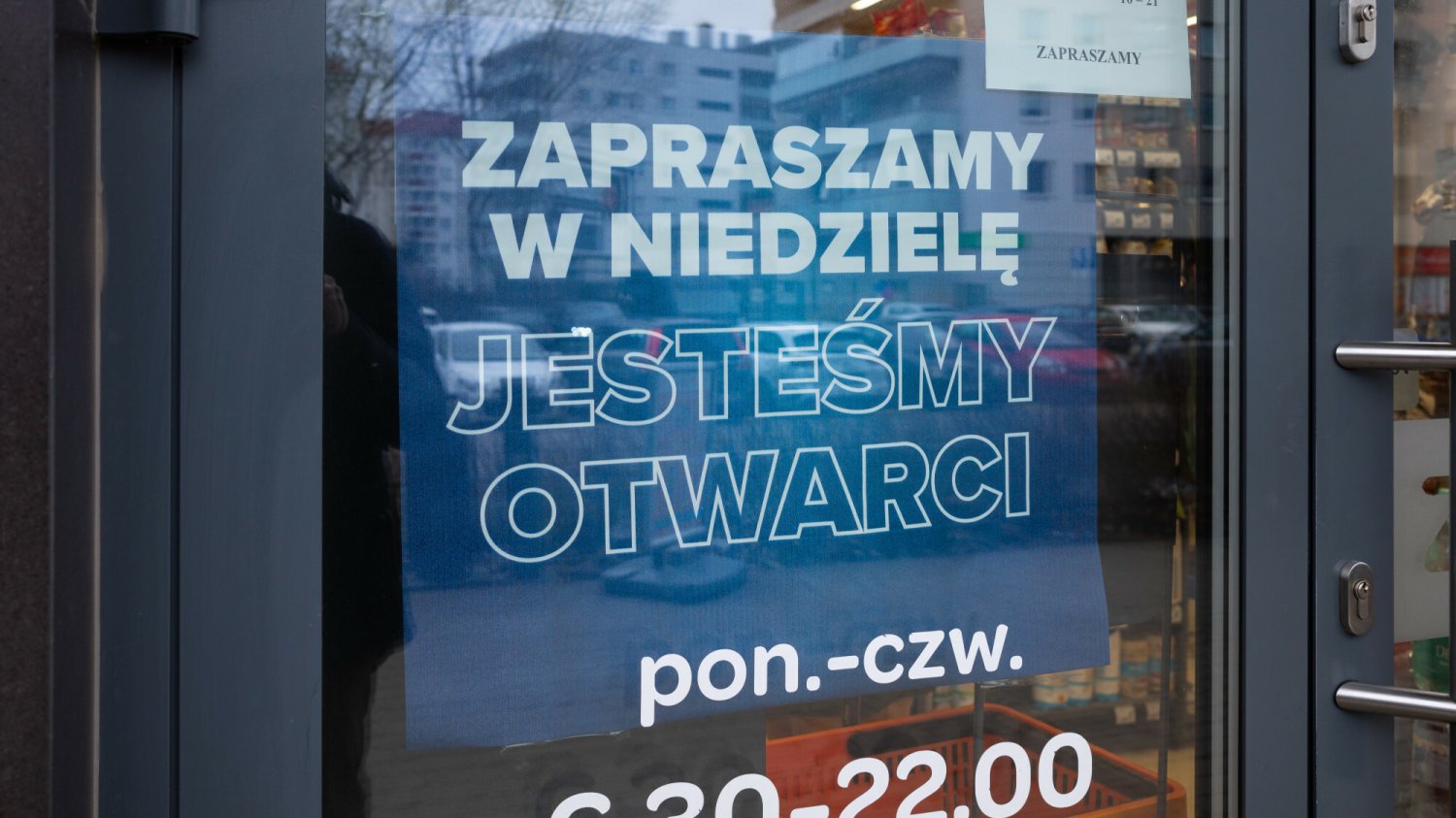 Zakaz handlu w niedziele – badanie i sondaż