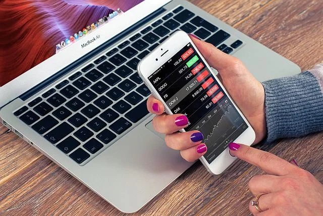 Google opublikowało narzędzie, które pomoże badaczom bezpieczeństwa włamywać się do oprogramowania iPhone’ów i znajdować w nim błędy.