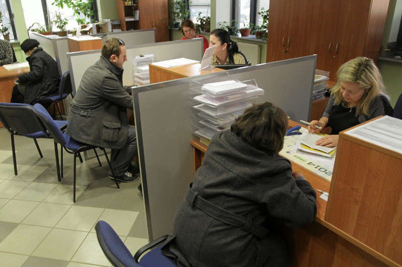 Od teraz każdy może anonimowo donosić na urzędników skarbówki. Ministerstwo Finansów uruchomiło specjalną infolinię