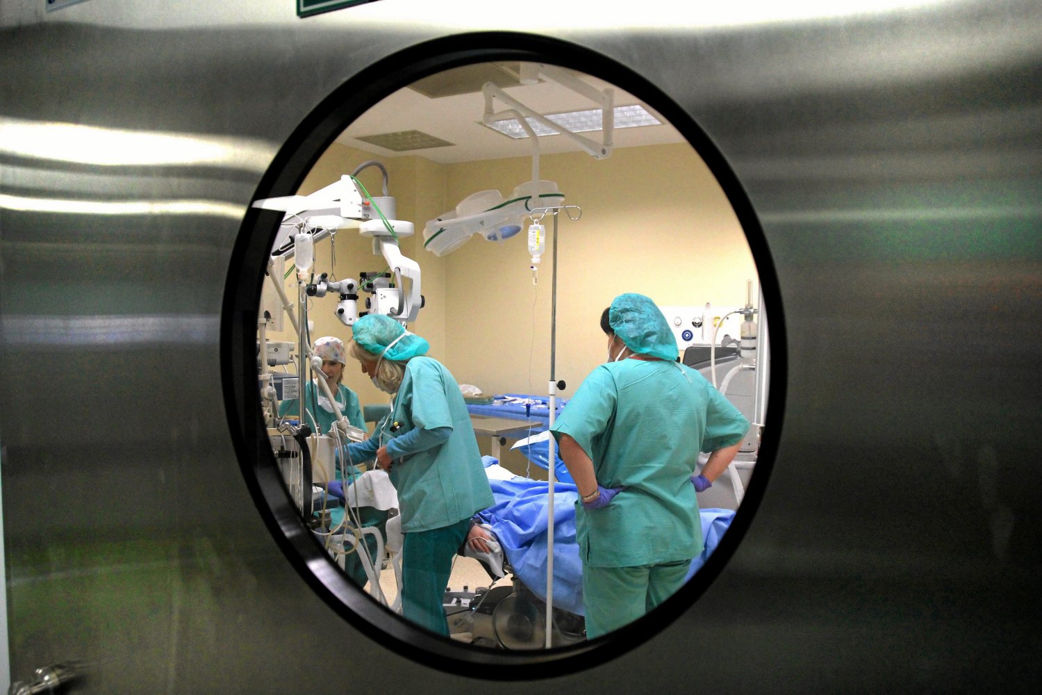 Największą satysfakcję z pracy wg badań czerpią lekarze.