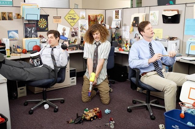 Nad pracę zdalną, wolimy pracować w biurze. Czy słusznie?