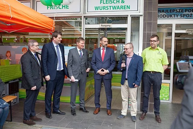 Otwarcie Promo Supermarkt z udziałem lokalnych władz oraz przedstawicieli polskiej izby handlowej