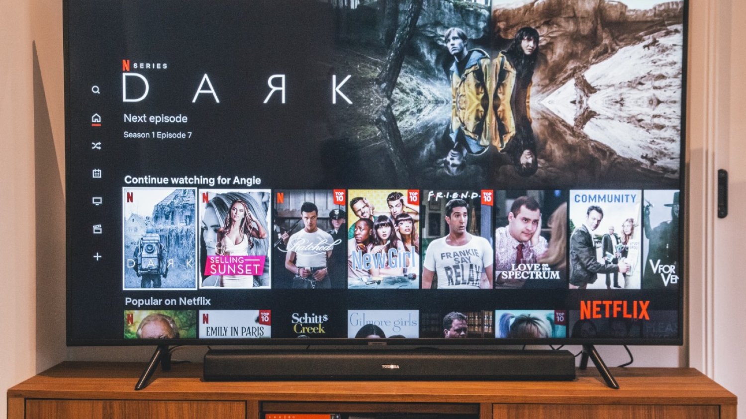 Rząd pracuje nad nowym parapodatkiem. To będzie opłata od usług streamingowych (jak Netflix, Spotify czy YouTube)