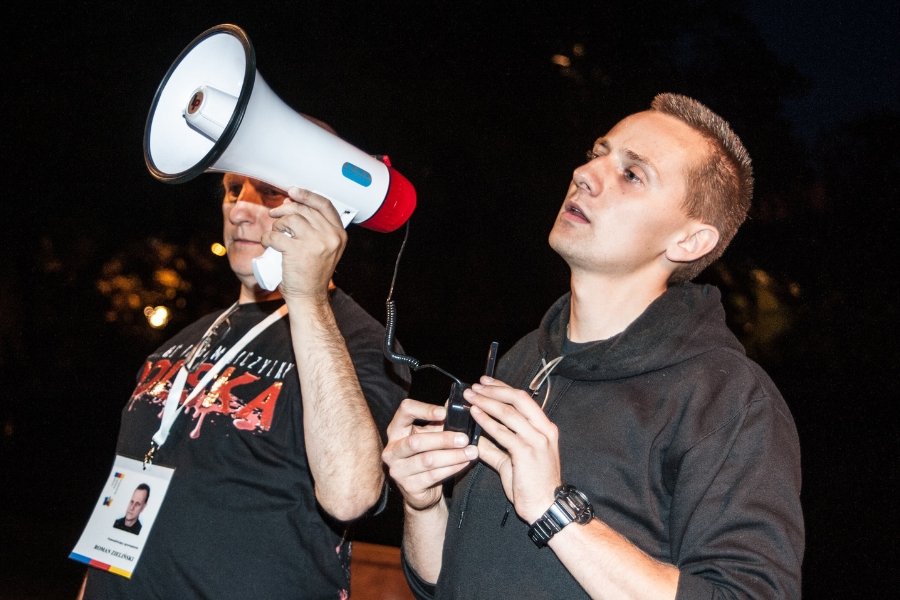 Były ksiądz Jacek Międlar podczas marszu narodowców we Wrocławiu, 17 września br.