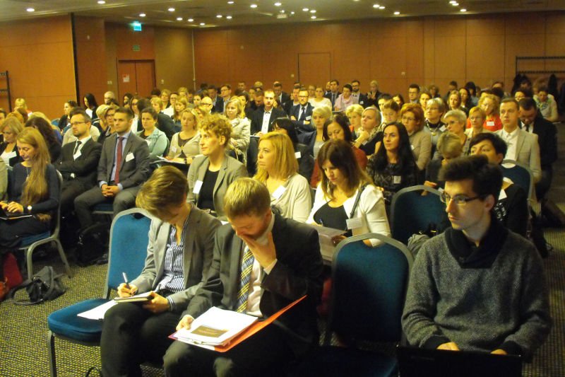 Na sali można było spotkać przedstawicieli środowisk akademickich z całego kraju.