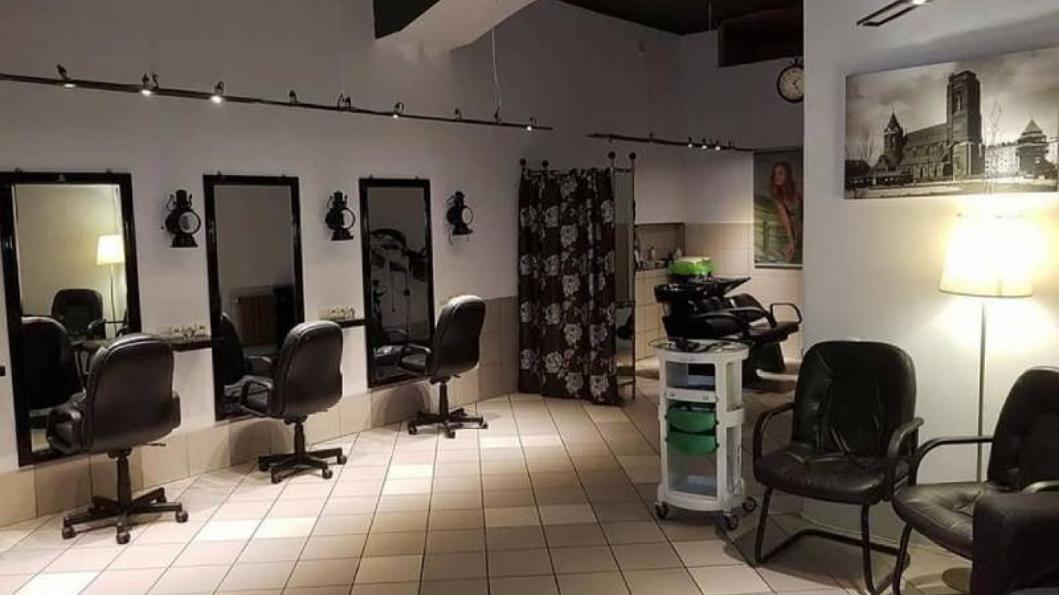 Salon Modik nie wytrzymał do końca lockdownu branży beauty.