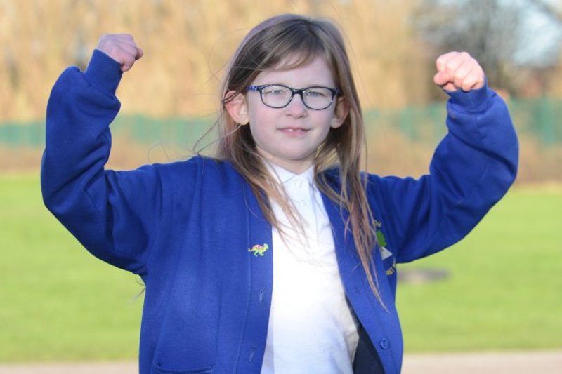 Olivia Farnsworth nie doświadcza bólu, głodu czy senności. Wiele dzieci mogłoby jej zazdrościć, ale w rzeczywistości nie ma czego, bo te "moce" to rezultat groźnej dla życia choroby genetycznej