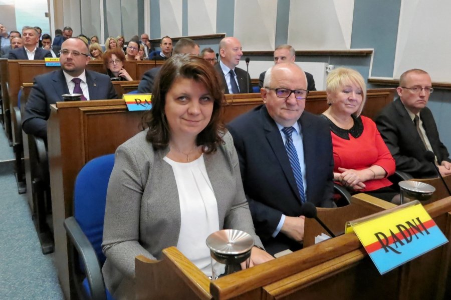 Wioletta Kulpa podczas sesji rady miasta i wręczenia medali osobom zasłużonym dla Płocka.