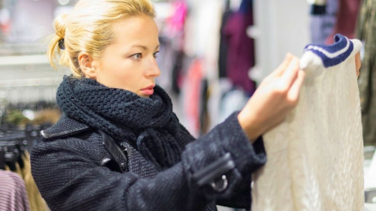 Forever 21, marka odzieżowa słynąca ze współpracy m.in. z Justinem Bieberem, zamknie sklepy na całym świecie. Właśnie złożyła wniosek o upadłość.