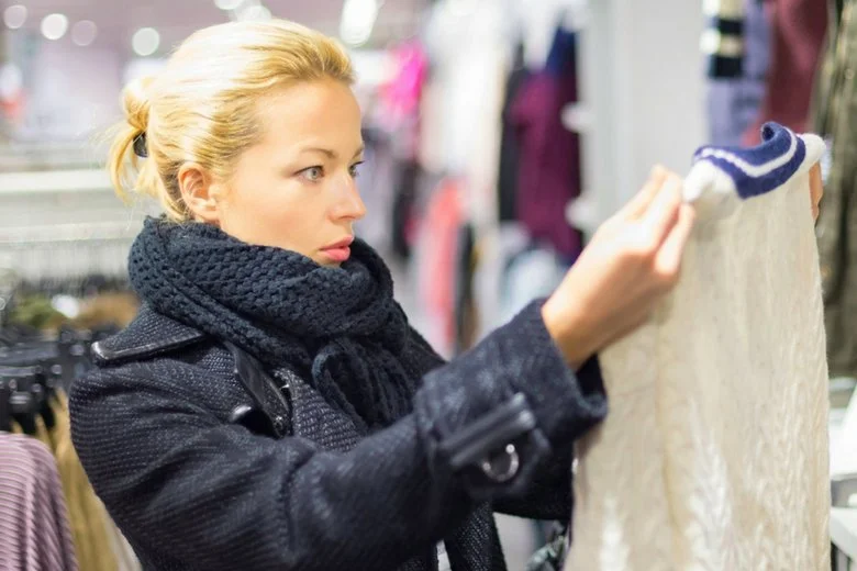 Forever 21, marka odzieżowa słynąca ze współpracy m.in. z Justinem Bieberem, zamknie sklepy na całym świecie. Właśnie złożyła wniosek o upadłość.