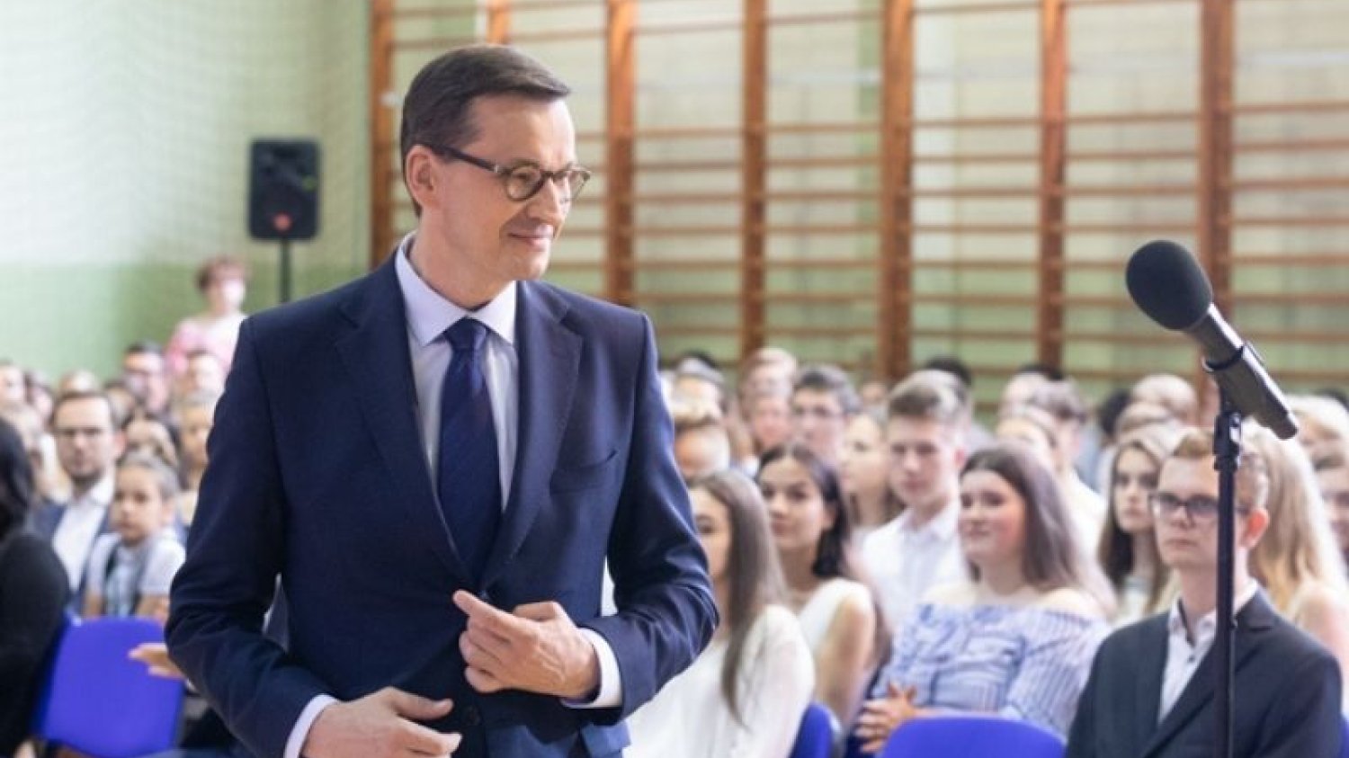 W 2019 r. premier Mateusz Morawiecki był gościem na zakończeniu roku szkolnego w Chełmie.