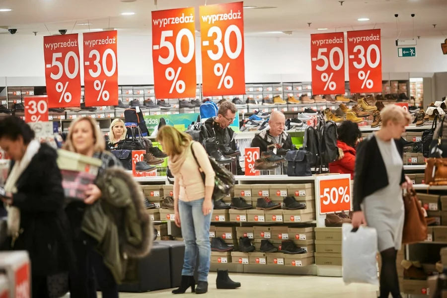 Ubiegłoroczne posezonowe wyprzedaże w Galerii Łódzkiej.