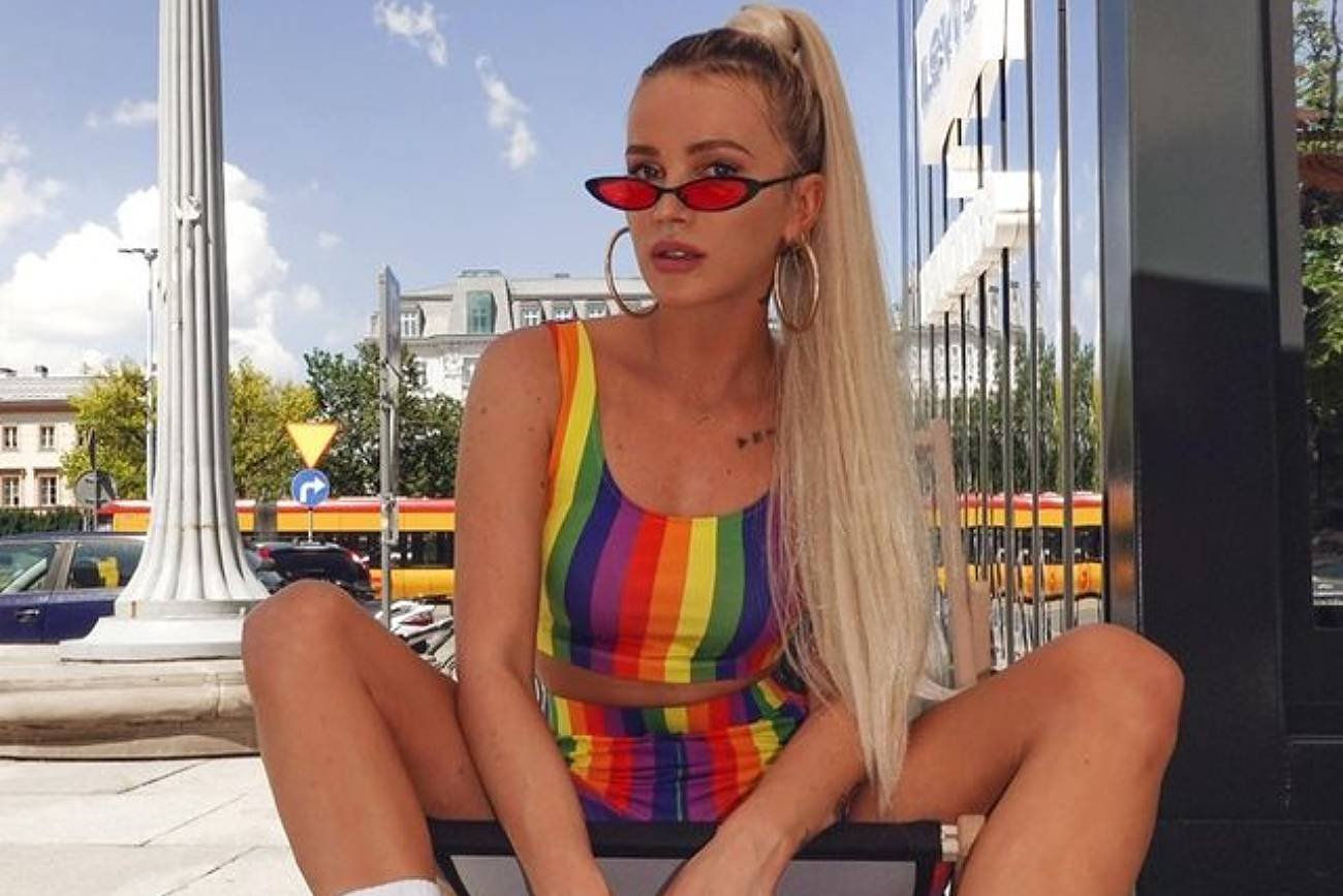 Julia Kuczyńska (Maffashion) podczas sesji zdjęciowej.