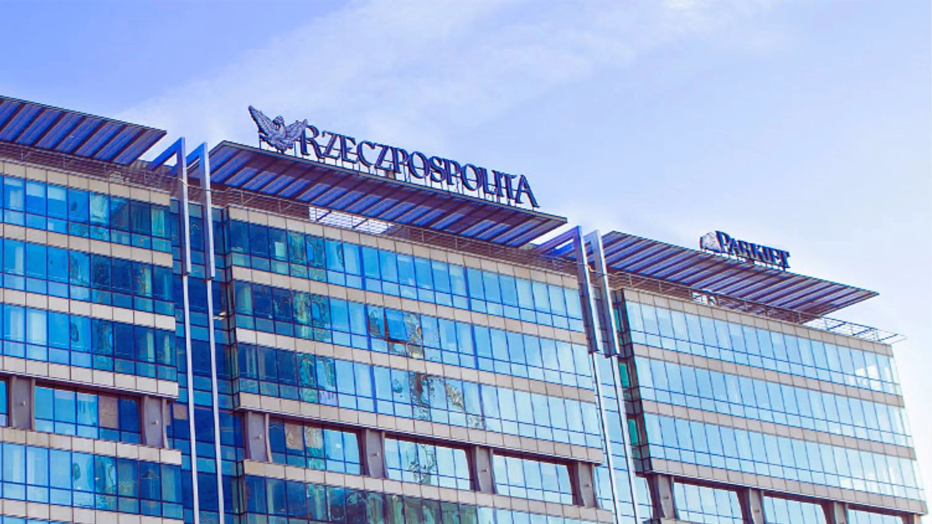 "Rzeczpospolita" zmienia właściciela. Nowa era mediów biznesowych w Polsce Budynek redakcji "Rzeczpospolita" i "Parkiet".