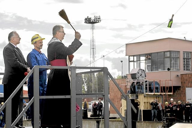 Chrzest statku w Stoczni Marynarki Wojennej