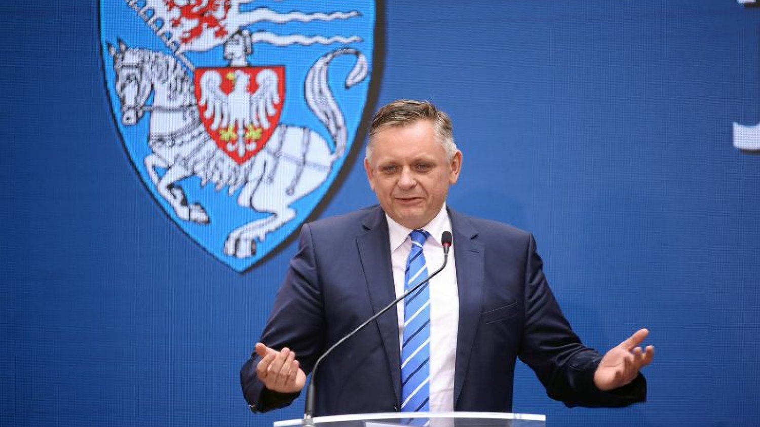 Prezydent Koszalina Piotr Jedliński.