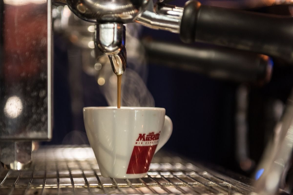 Z Kawowym Kalkulatorem Energii można sprawdzić, ile kawy potrzeba, żeby mieć produktywny dzień.